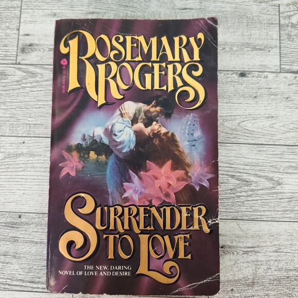 Surrender to Love by Rosemary‎ Rogers 1982 Avon Paperback Romance Clinch - Picture 10 of 11